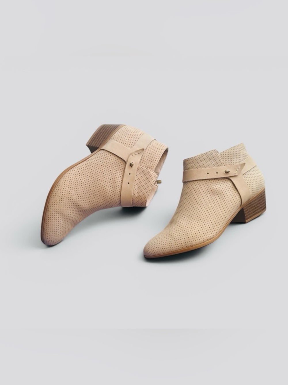 Clarks Boylan Nubuck Women’s Ankle Booties